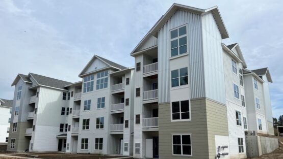 APARTMENTS 7
